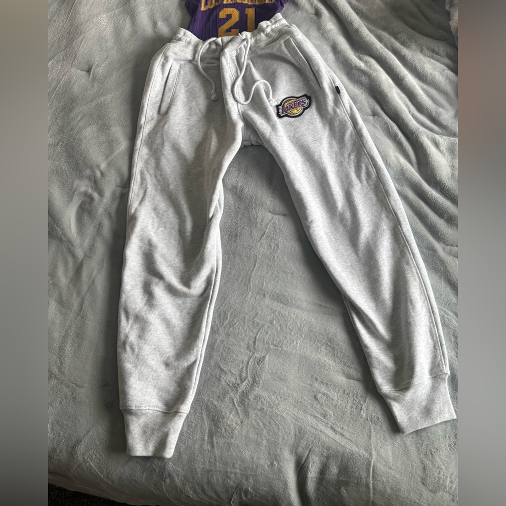 Rowing Blazers X NBA Lakers Sweatpants Size Small NWOT - Picture 5 of 11